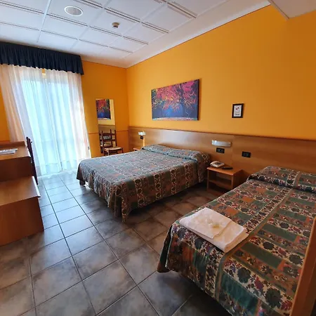 Hotel Azalea 3*